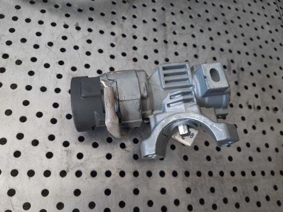 contact auto pentru piese fara cheie hyundai  ix20
