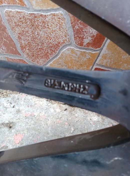 Продавам джанти за BMW 19 цола с гуми