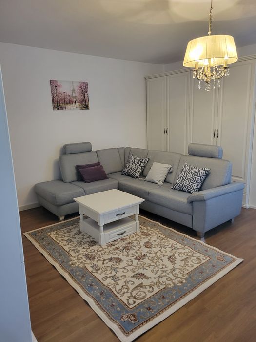 Inchieriez ap 2 camere Nufarul Plazza