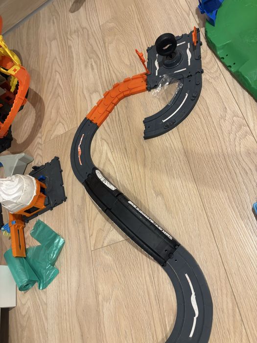 Piste hotwheels Bucuresti