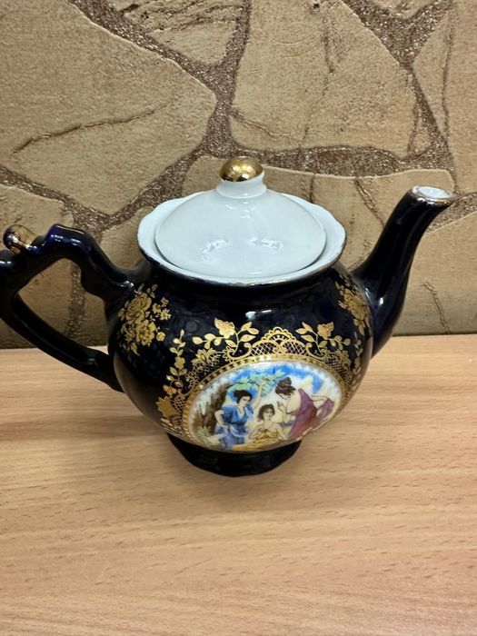 Чайники из фарфора