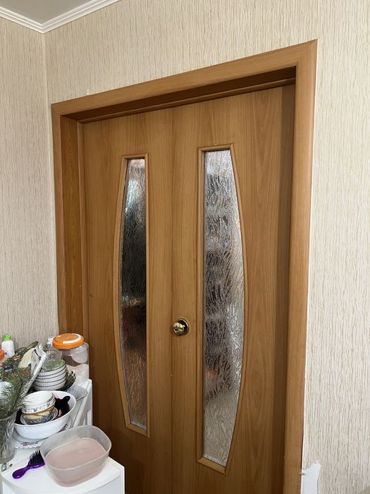 Продам межкомнотные двери