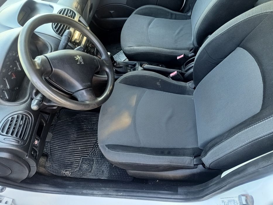 Peugeot 1.4 benzina 2007