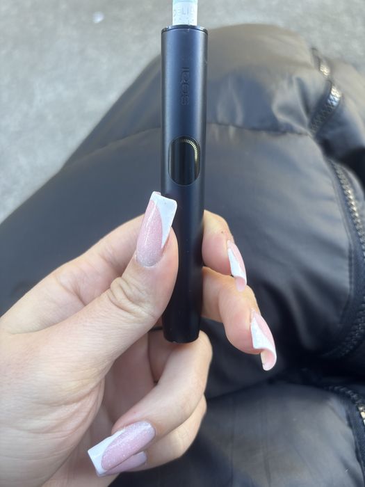 iqos iluma i midnight black