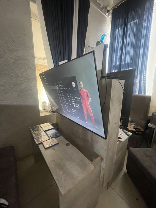 Продам 2 Комплекта PS5 + 4К Телевизор