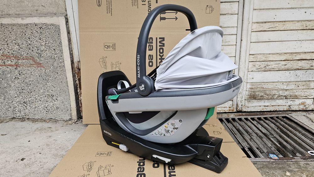 Maxi Cosi Coral + FamilyFix3