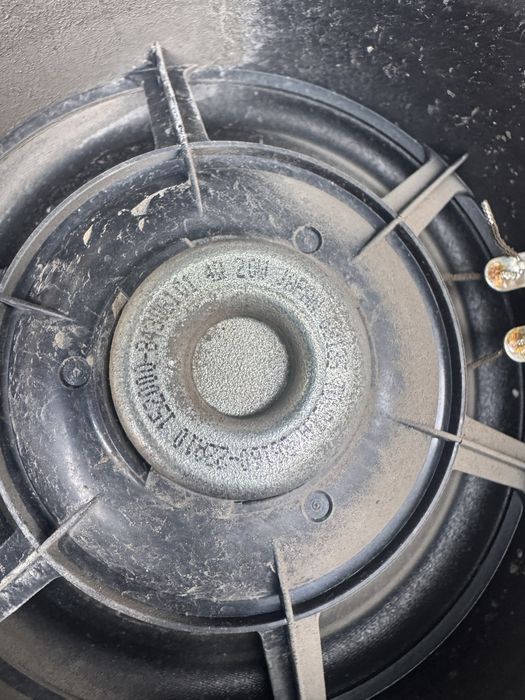 Продам колонки тойота