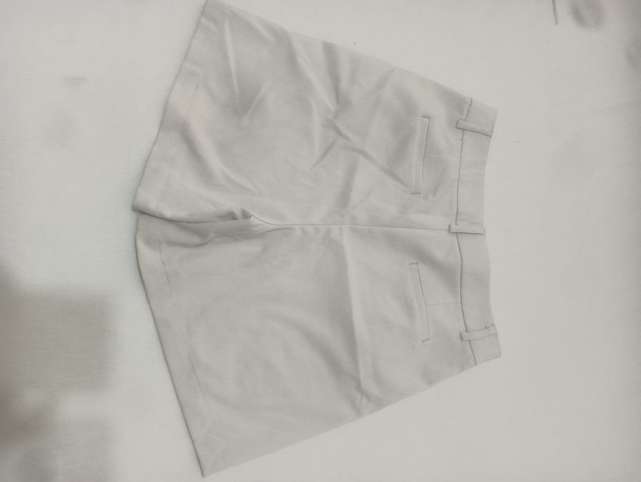 Pantaloni scurti House