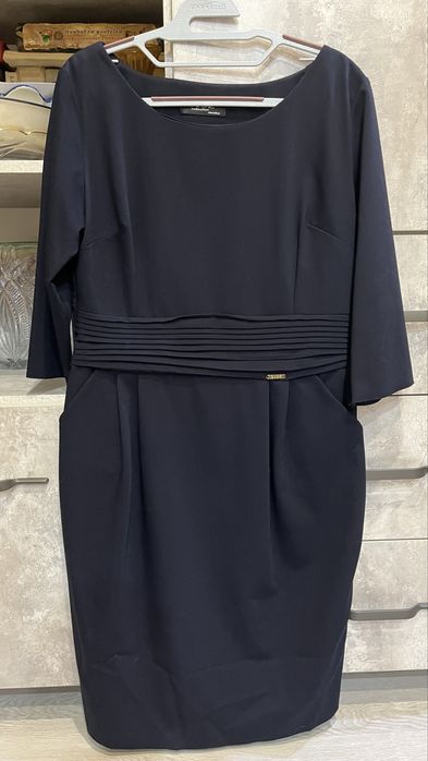 Продам платье с рукавом 3/4
