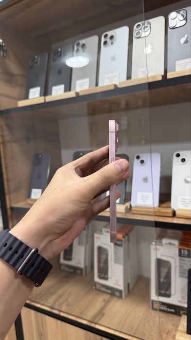 iPhone 15 256GB