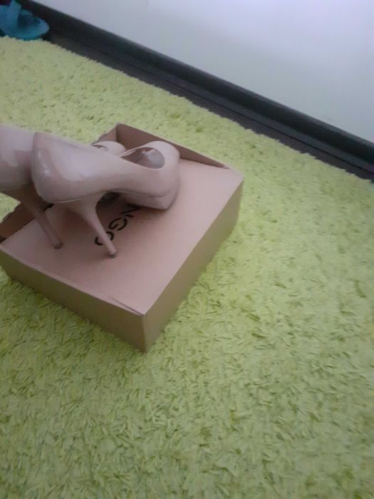 Pantofi mango nude
