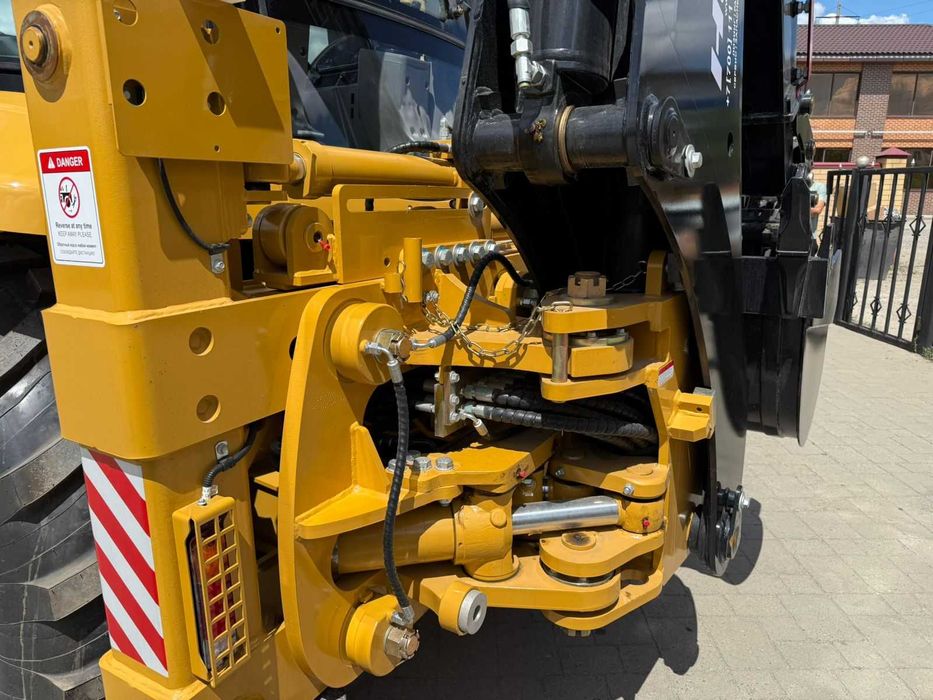 Экскаватор погрузчик HORN 388T