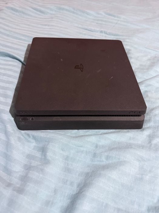 Модел: PS4 Памет: 500GB
