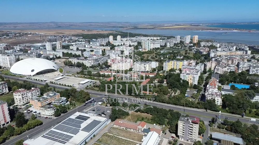 Продава се Двустаен апартамент в Бургас, Славейков - 56 кв.м за 1965 €/кв.м - Снимка #2