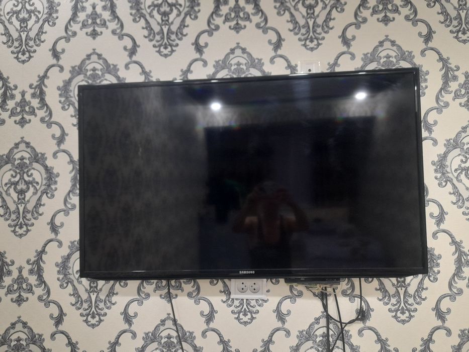 Телевизор самсунг сотилади
