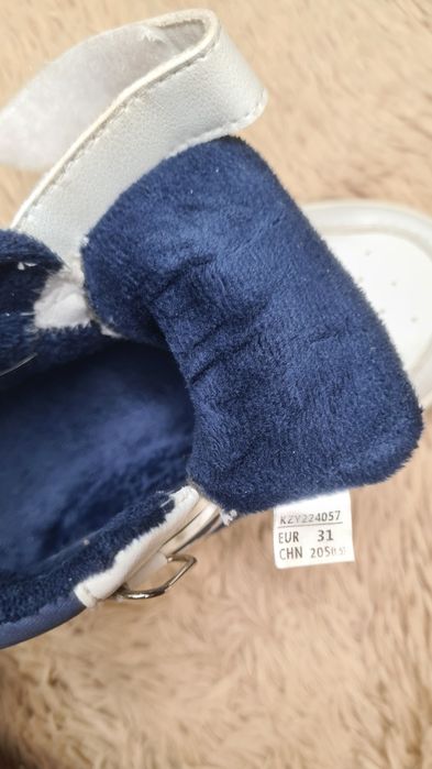 Продам ботинки для мальчика (весна-осень)