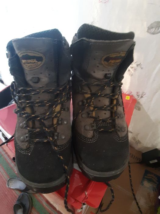 Туристически обувки  MEINDL и WALKMAXX зимни