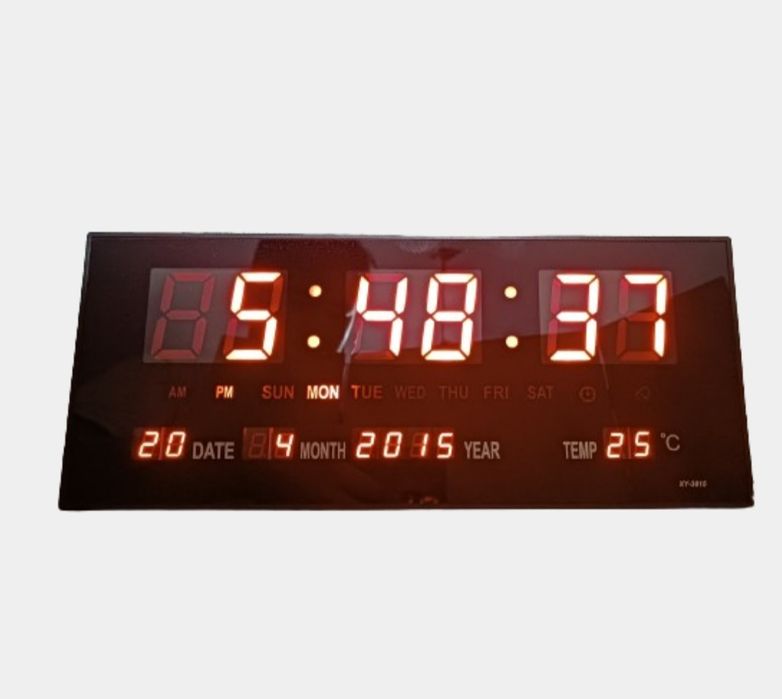 Электронные часы. 36 × 17 Elektron soatlar . Led soat kalendarli