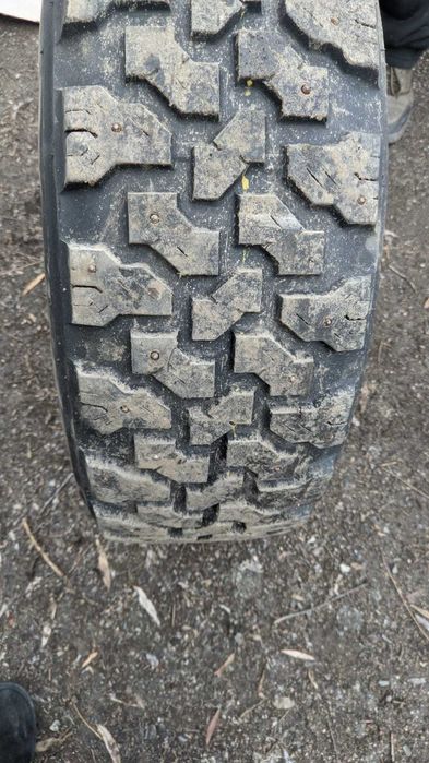 Шины с дисками 31х10, 5х R15