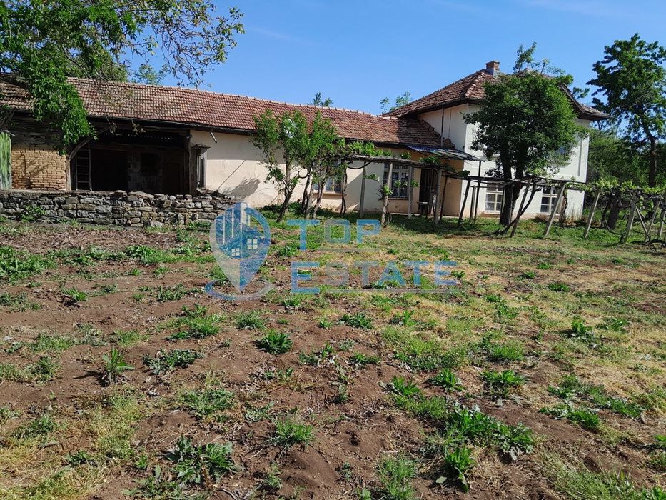 Продава се Къща в с. Крамолин, Област Габрово - 100 кв.м за 230 €/кв.м - Снимка #11