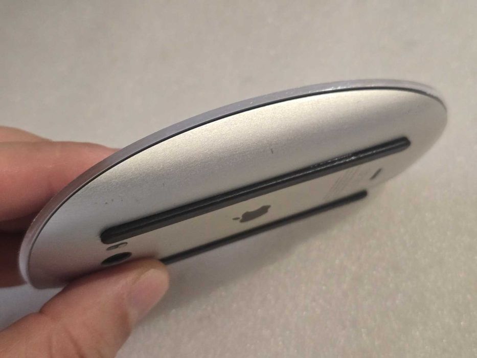 Mouse Apple Magic Gen 2, A1657 1300 DPI 2 butoane Lightning port White