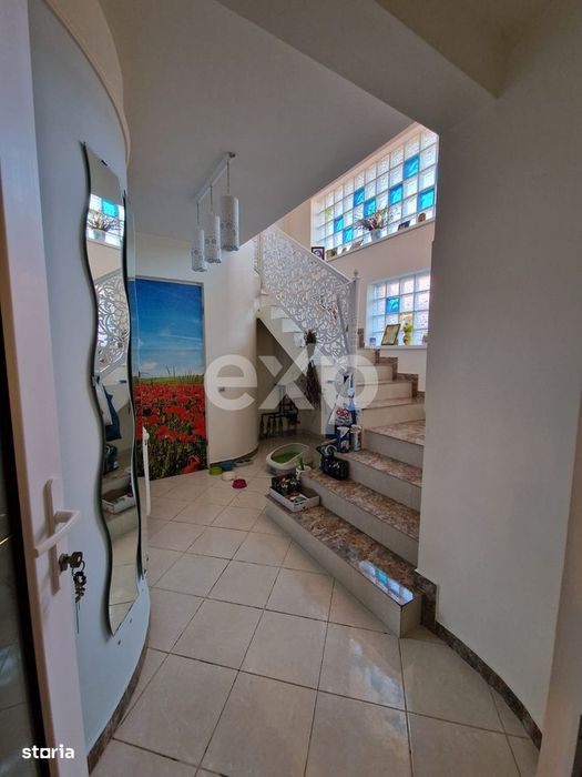 Casa de vanzare  225 mp ,Marginenii de Sus , DB