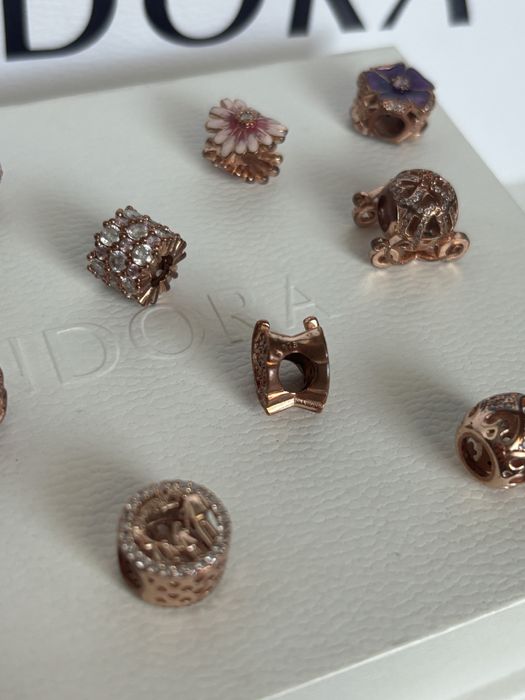 Намалени нови висококачествени талисмани розово сребро тип Pandora