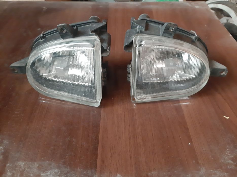 Противотуманки на Volkswagen Saran