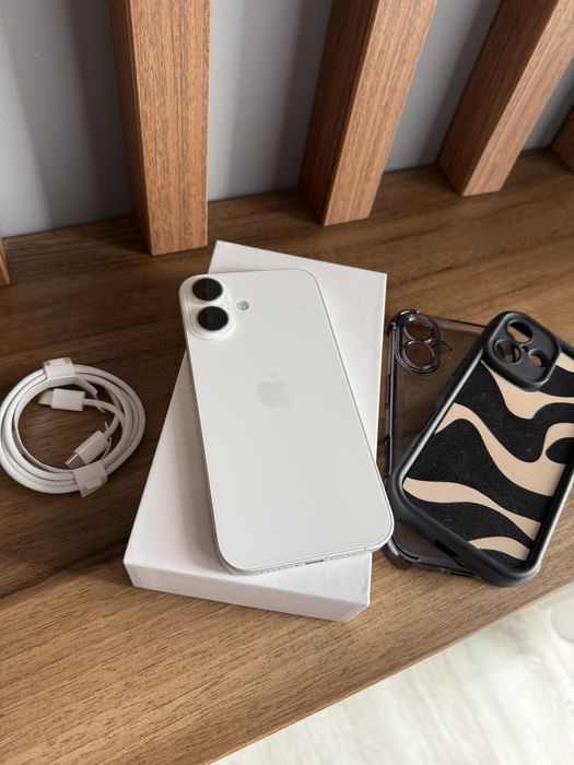 Iphone 16 White - 128GB