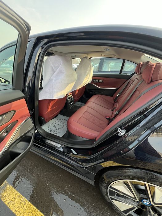 Bmw i3  40L   2025 model  night Sport