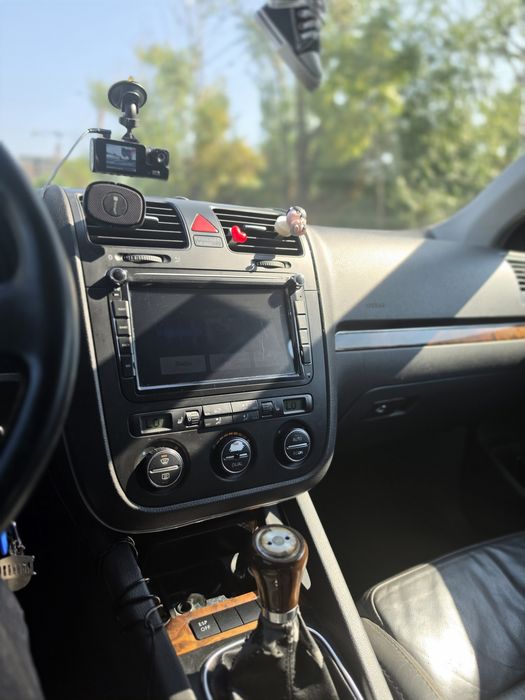 VOLKSWAGEN Jetta 2008 — imagine 3