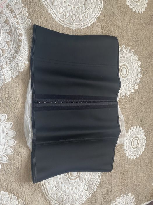 Корсет продам по оптовой цене 2000