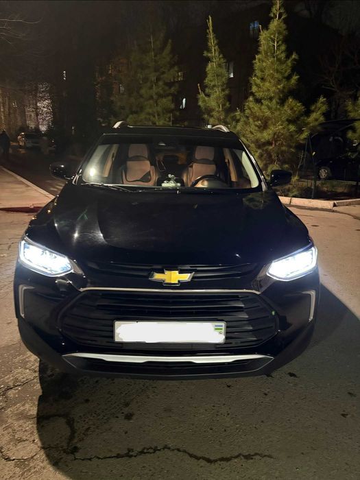 Трекер 2 Примьер 2022 года. 62 000 км. Чёрная. 14 500 у.е. Срочно