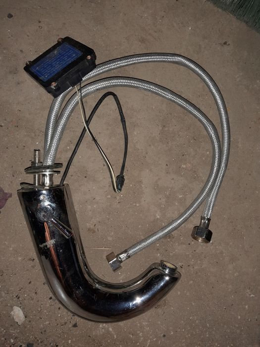 Baterie lavoar cu senzor, defecta