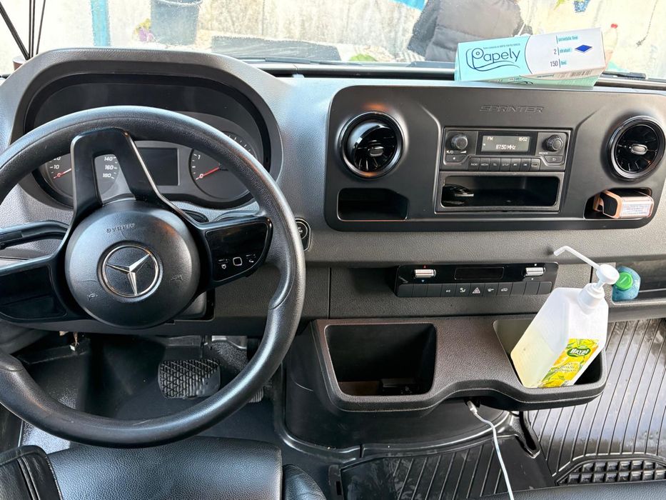 Mercedes sprinter