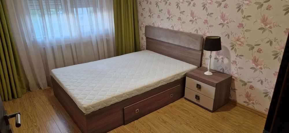 Închiriez apartament 3 camere, tip PB, zona Decebal