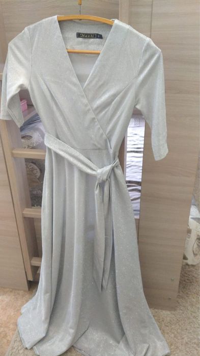 Продам платье