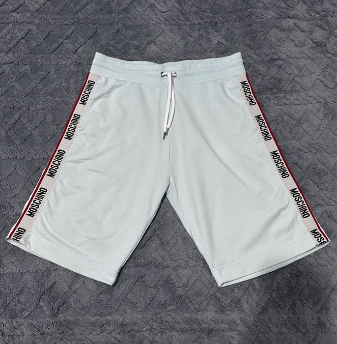 Pantaloni Scurți Moschino  – Mărimea XL – Stare foarte bună