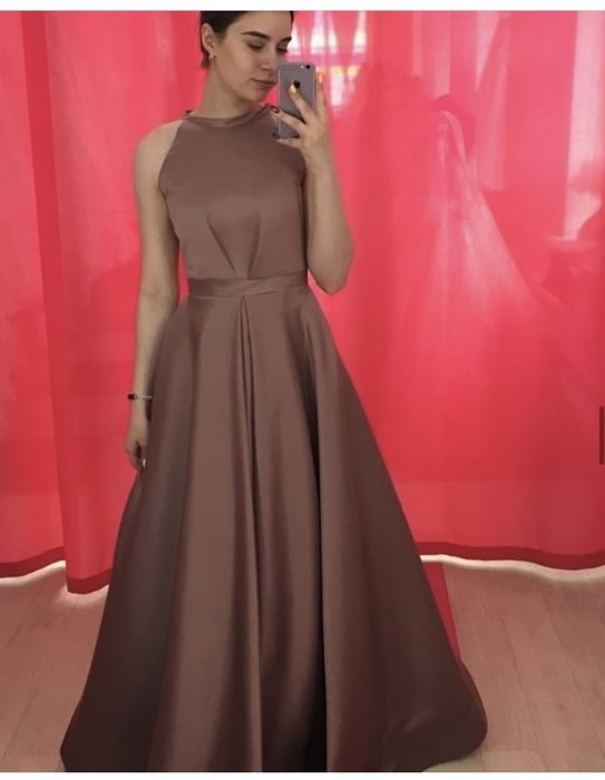 Вечерние платья