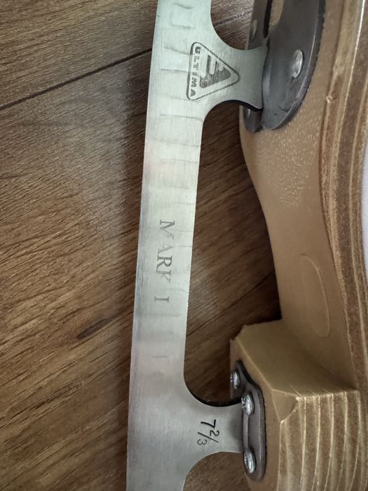 Коньки детские продам