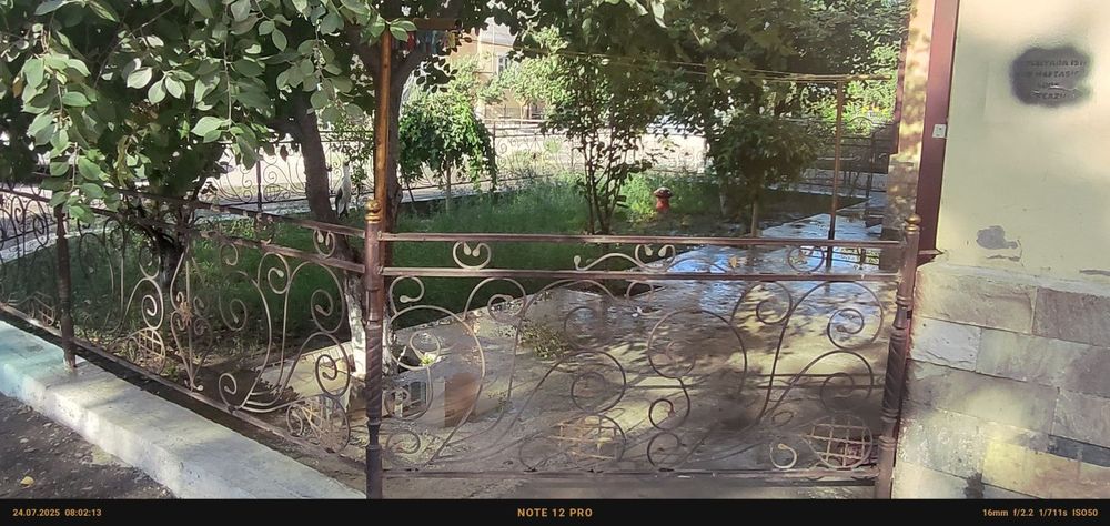 Продаётся 2-х комнатная квартира