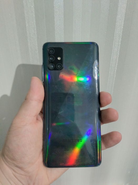 Продам Samsung A51  128гб