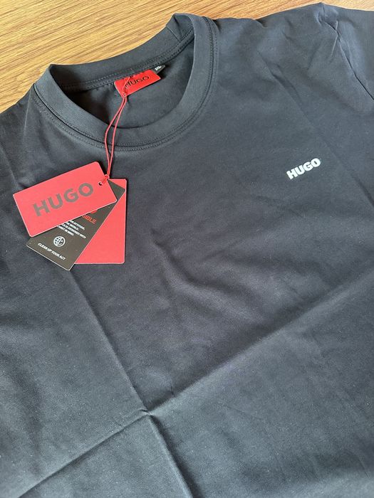 Мъжка,памучна,черна тениска Hugo BOSS с гумирано лого,ГОЛЕМИ РАЗМЕРИ