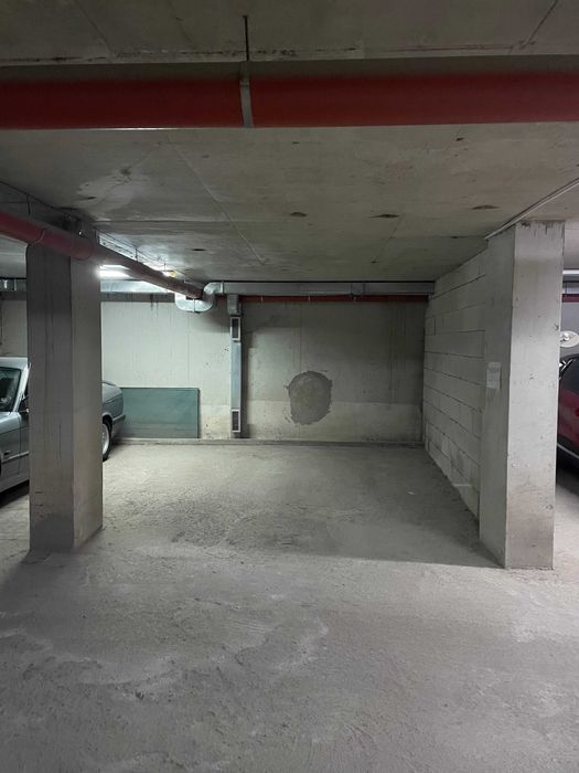 Дава се под наем Гараж / Паркомясто в София, Зона Б-19 - 16 кв.м за 76.5 € - Снимка #2