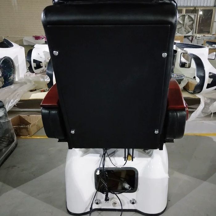 кресло для педикюра в салоне