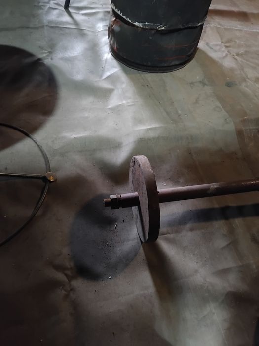 Гантели и штанга.