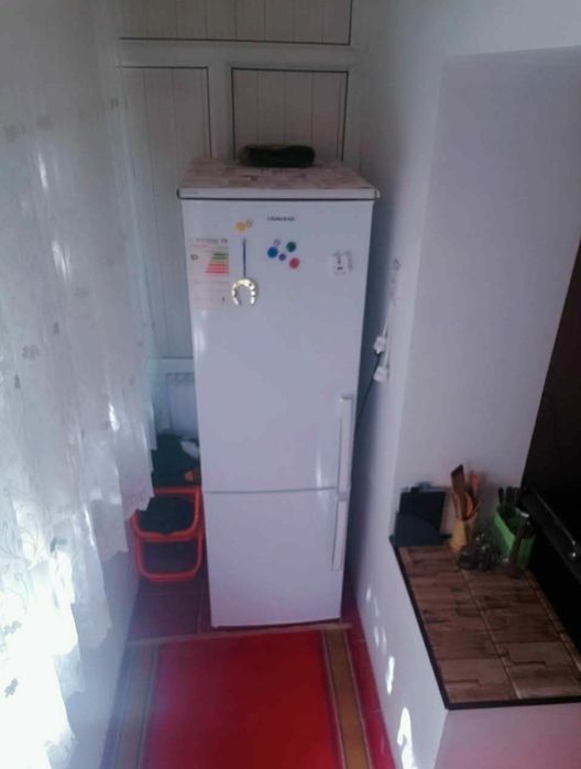 В центре Янгийуле 2 комнатная квартира продаётся