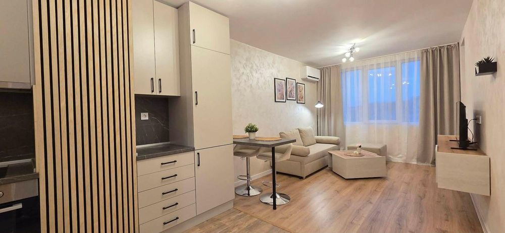 Дава се под наем Двустаен апартамент в Бургас, Меден рудник - зона А - 62 кв.м за 468.69 € - Снимка #1