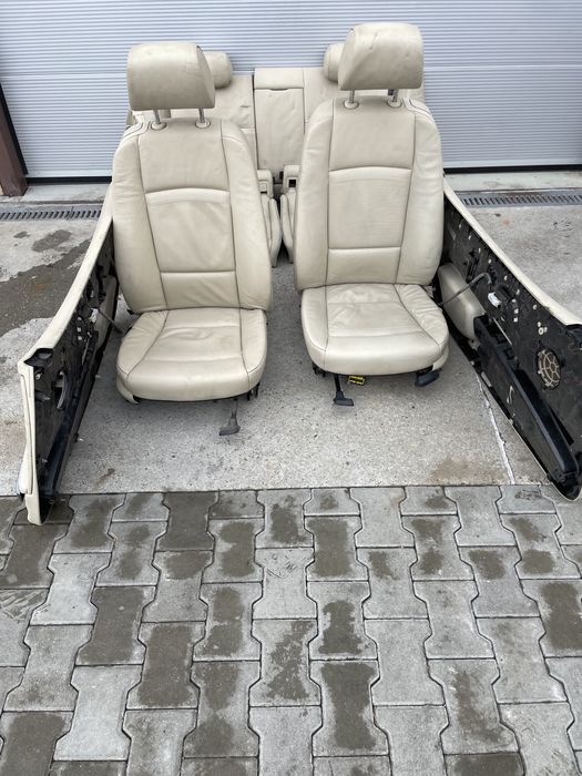 Кожен салон комплект за BMW E92 естествена кожа кремаво бежав перфектн