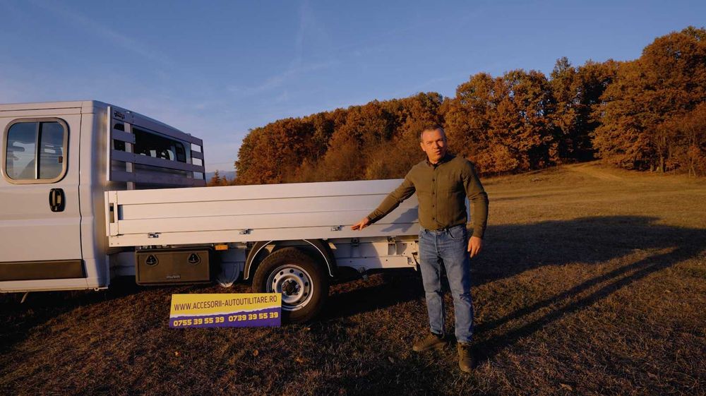 Lada de scule metalica sau de plastic